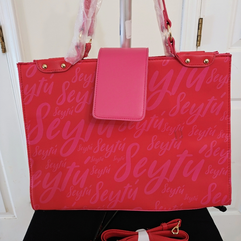 Seytu Women's Pink Tote Bag